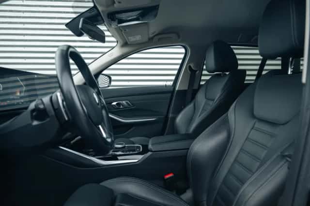 BMW 3-Serie (2023) thumbnail 4