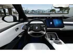 BMW iX3 (2026) thumbnail 7