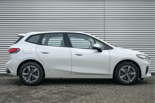 BMW 2-Serie (2023) thumbnail 3