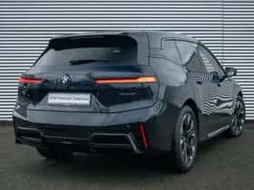 BMW iX (2025) thumbnail 2