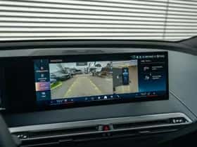 BMW iX (2025) thumbnail 15