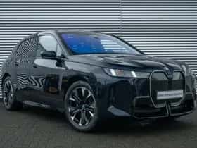 BMW iX (2025) thumbnail 16