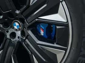 BMW iX (2025) thumbnail 41