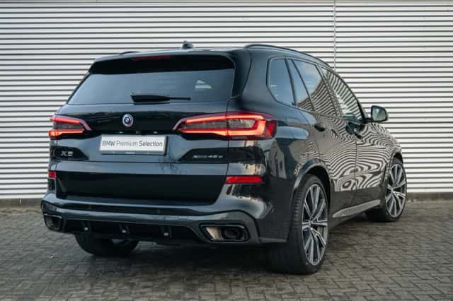 BMW X5 (2023) thumbnail 2