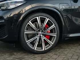 BMW X5 (2023) thumbnail 9