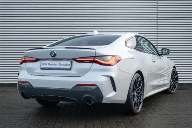 BMW 4-Serie (2022) thumbnail 2