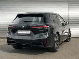 BMW iX (2025) thumbnail 2