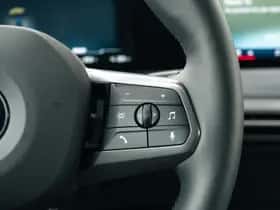 BMW iX (2025) thumbnail 19