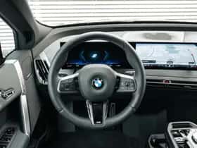 BMW iX (2025) thumbnail 35
