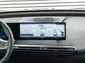 BMW iX (2025) thumbnail 36