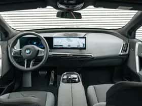 BMW iX (2025) thumbnail 5