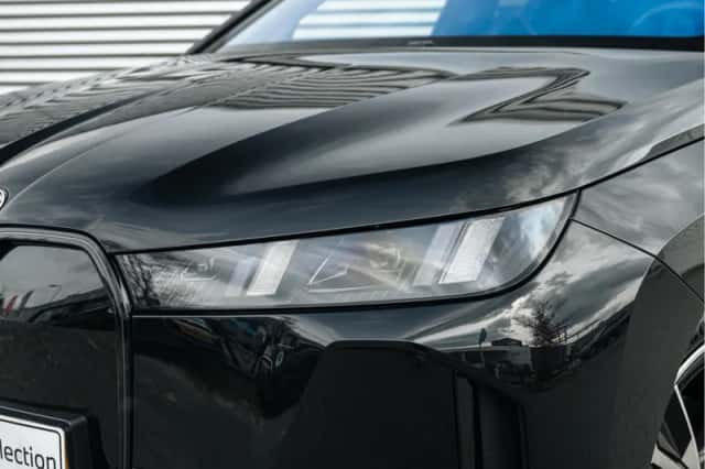 BMW iX (2025) thumbnail 6