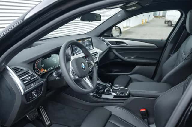 BMW X4 (2026) thumbnail 4