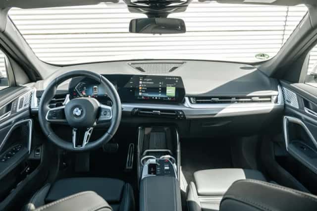 BMW X1 (2025) thumbnail 5