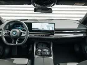 BMW i5 (2026) thumbnail 5