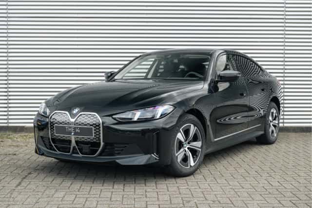 BMW i4 (2026) thumbnail 1