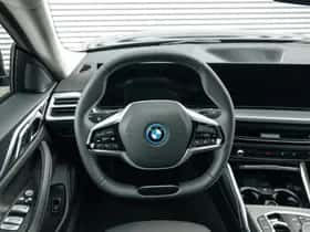 BMW i4 (2026) thumbnail 24