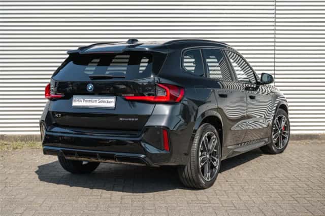 BMW X1 (2025) thumbnail 2