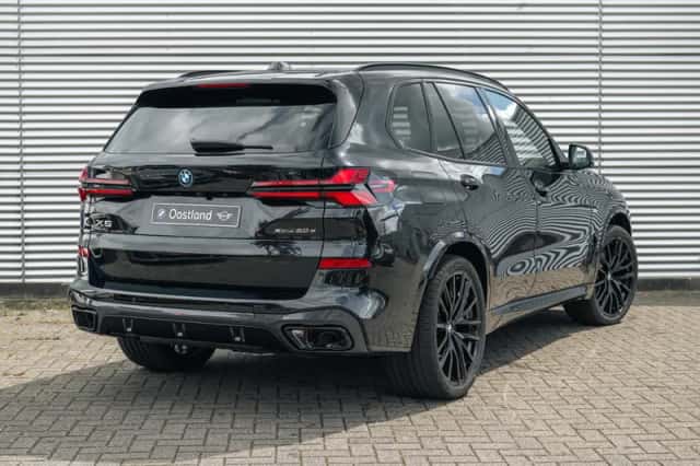 BMW X5 (2026) thumbnail 2