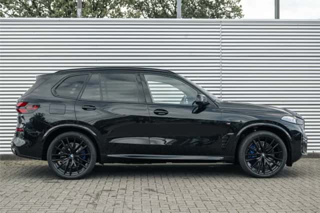 BMW X5 (2026) thumbnail 3
