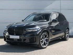 BMW X5 (2021)