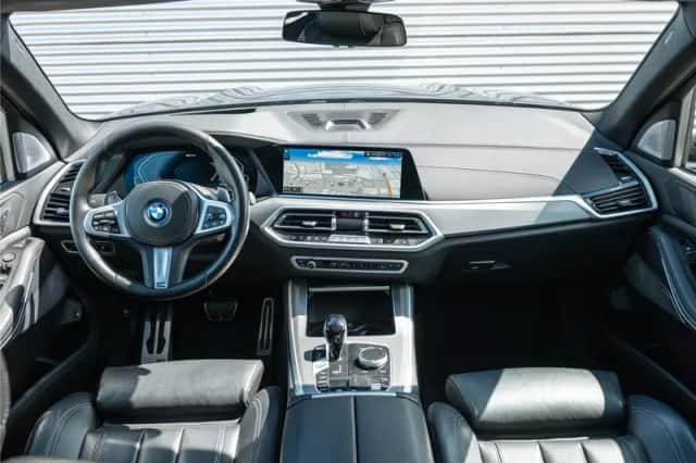 BMW X5 (2021) thumbnail 5