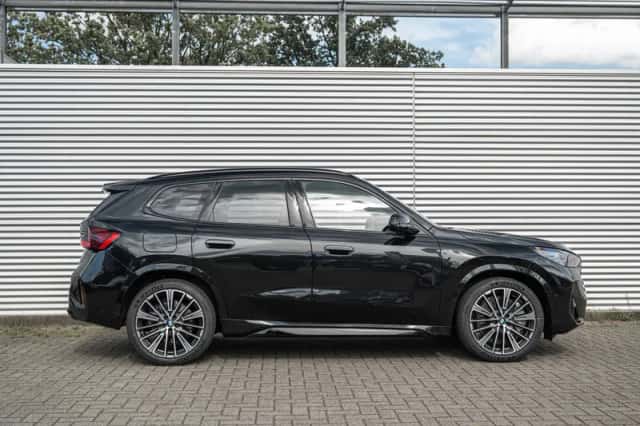 BMW X1 (2026) thumbnail 3