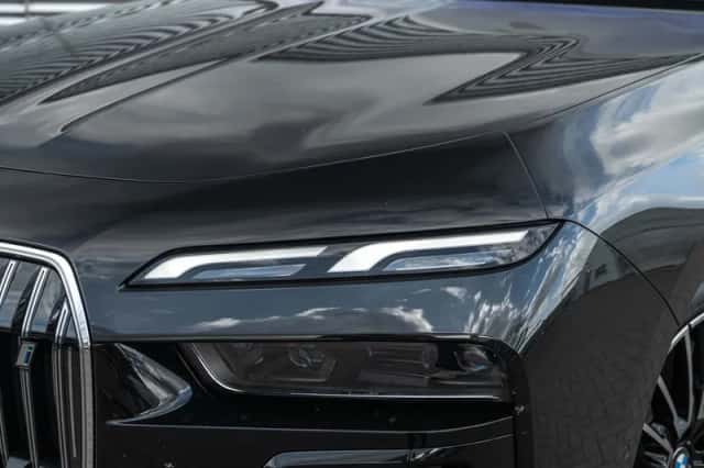 BMW i7 (2026) thumbnail 3