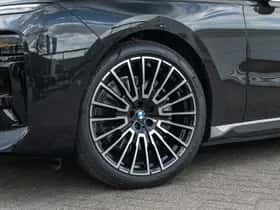 BMW i7 (2026) thumbnail 4