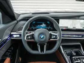 BMW i7 (2026) thumbnail 35