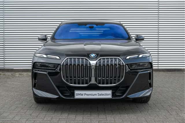 BMW i7 (2026) thumbnail 6