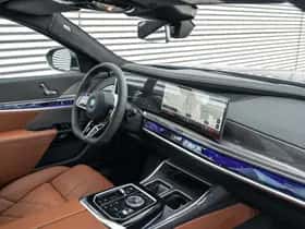 BMW i7 (2026) thumbnail 9