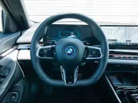 BMW i5 (2026) thumbnail 34