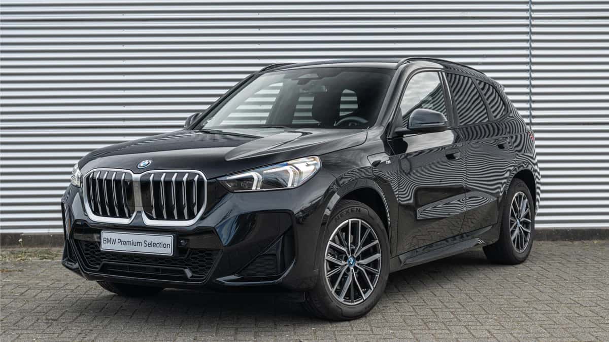 BMW X1 (2024) — foto 1