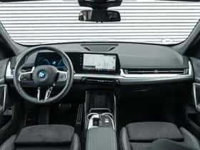 BMW X1 (2024) thumbnail 5