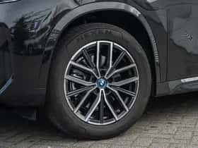 BMW X1 (2024) thumbnail 8