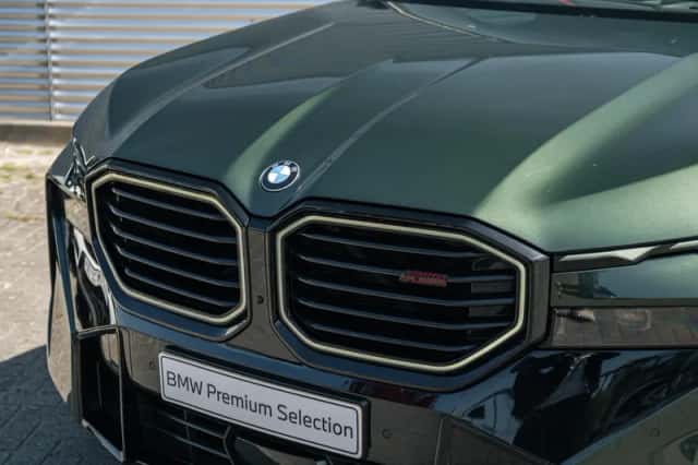BMW XM (2024) thumbnail 2