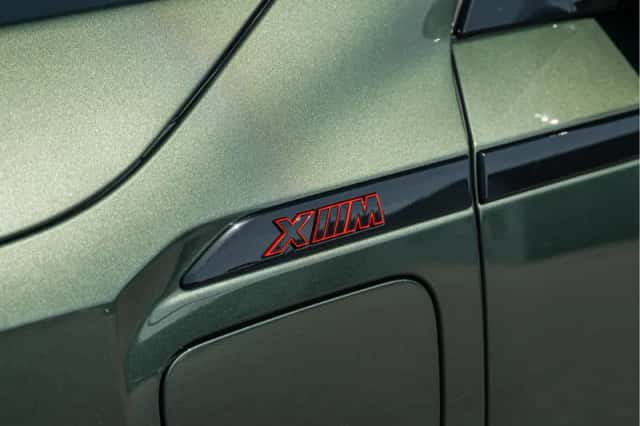 BMW XM (2024) thumbnail 6