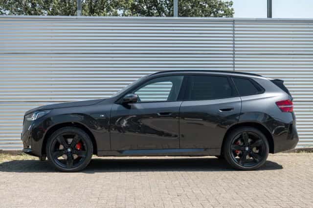 BMW X3 (2026) thumbnail 2