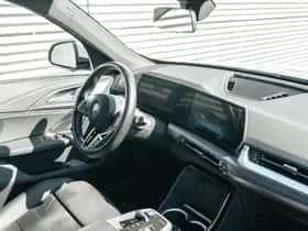 BMW X1 (2023) thumbnail 12