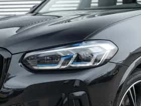 BMW X3 (2022) thumbnail 3