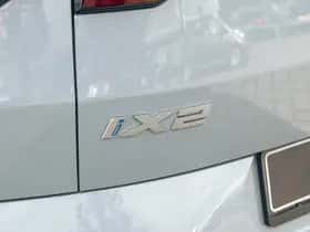 BMW iX2 (2026) thumbnail 15