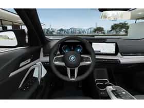 BMW iX2 (2026) thumbnail 7