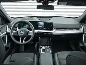 BMW iX1 (2026) thumbnail 5