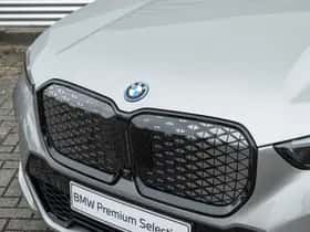 BMW iX1 (2026) thumbnail 6