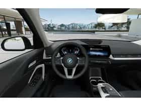 BMW iX1 (2026) thumbnail 7