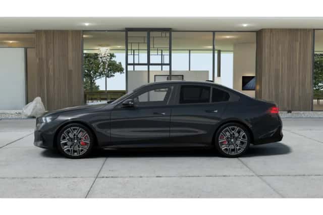 BMW i5 (2026) thumbnail 5