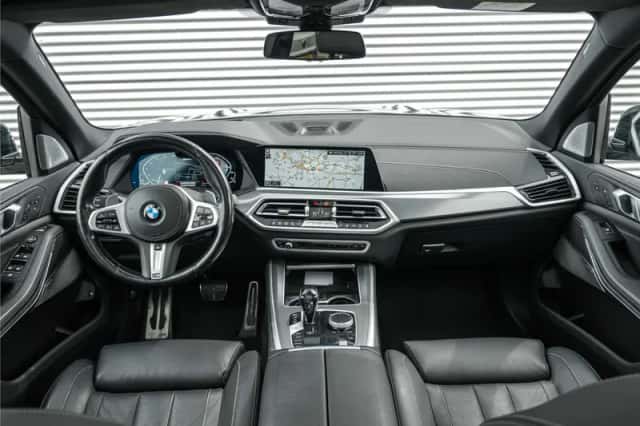 BMW X5 (2021) thumbnail 5