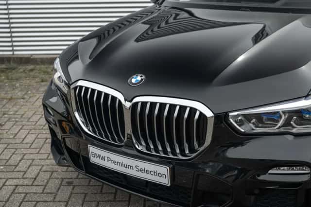 BMW X5 (2021) thumbnail 6