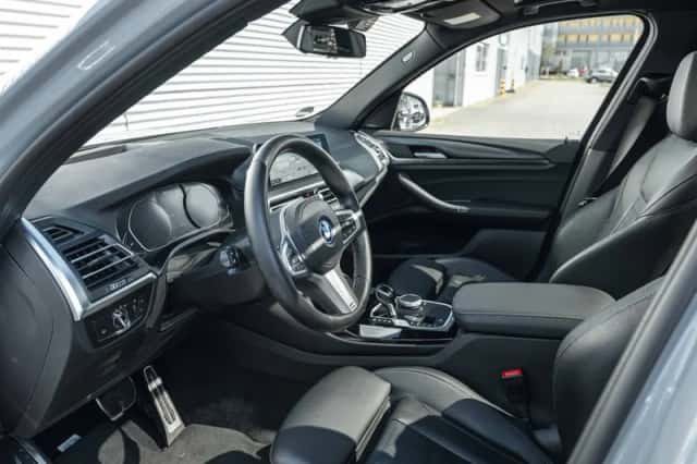 BMW X3 (2022) thumbnail 4